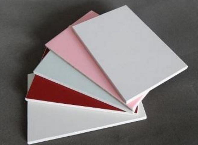 选购妖精动漫网页版板需要留意什么